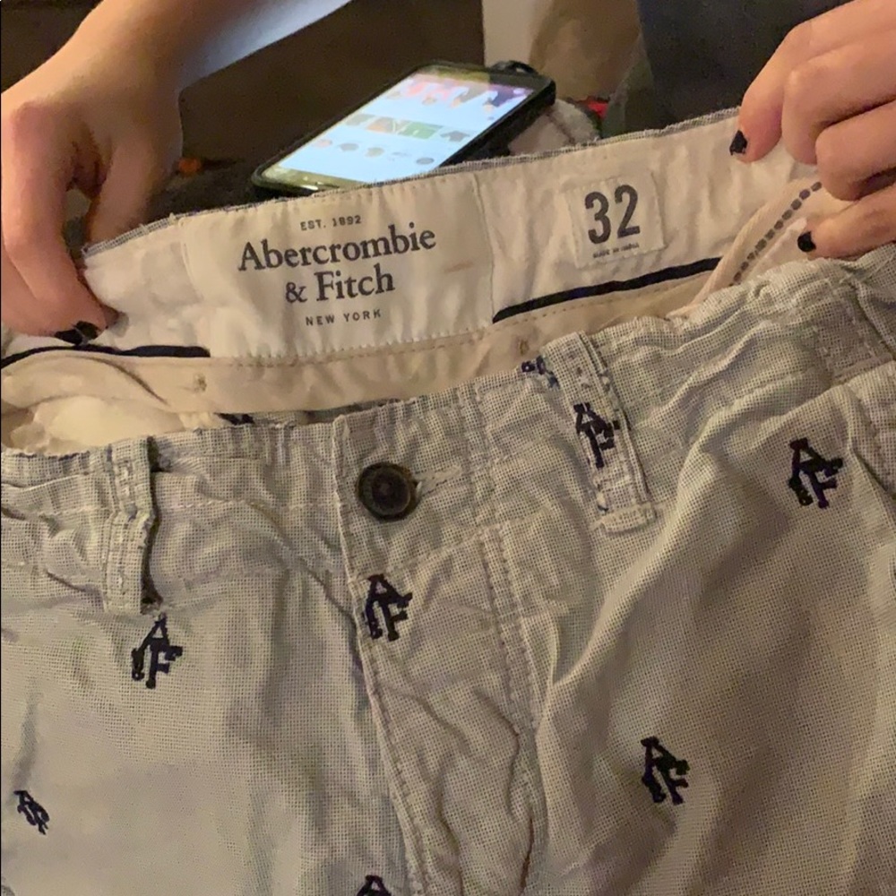 Shorts - Picture 2 of 2